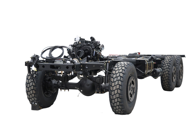 Front and rear electric winch six-wheel drive 18+3 seats luxury seat desert tourist transport vehicle 210 horsepower Category III chassis_DF Off-road special chassis modified mining commuting village access_6*6 classic 245/246 customized 18/20/23/25/27/28/30/35 rural bus China and Pakistan forest fire transport Bus