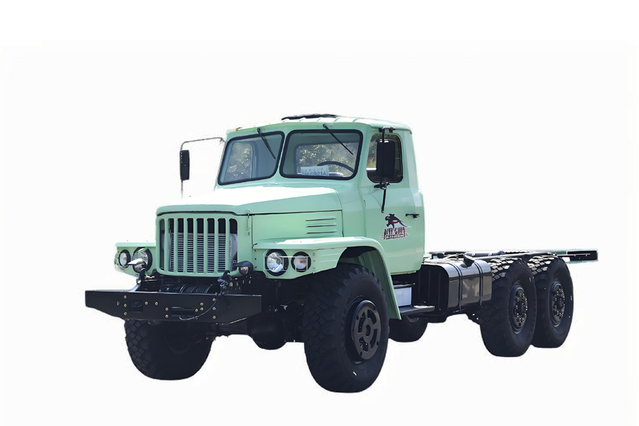 Chassis EQ2100E6D off-road military vehicle_six-wheel drive 245 pointed nose 140 road transport truck_6×6DFclassic 190 horsepower long nose special cargo