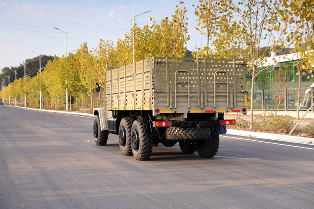 Heightened cargo box classic EQ2100E6D military vehicle_six-wheel drive 245 pointed 140 transport vehicle_190 horsepower 6×6Truck off-road special truck