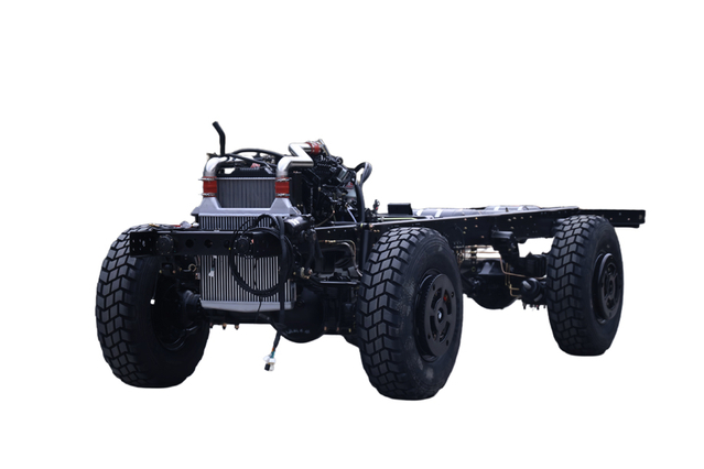Four-wheel drive 210 horsepower with automatic charging and discharging system_EQ2070 manual 6-speed steel plate type III chassis_4×4 DF off-road special vehicle quotation_customized with instrument configuration