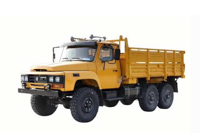 Long-head EQ2082 off-road special truck_DF 2.5-ton small steel gun six-wheel drive 240 cargo 170 horsepower_6*6 classic 25Y engineering transport truck customization