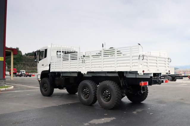Cummins 300 horsepower 6×6 cargo manufacturer_Customized 15/20/25/30/35/40 ton cargo dump truck export price_6×4 Cummins/4×4 Yuchai DF Classic dump level II platform configuration sales phone number