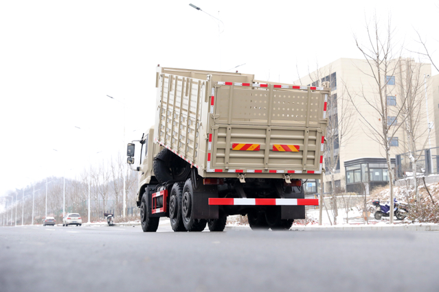 210 horsepower EQ2102G off-road special Dump truck manufacturer_Cummins 240/260/Weichai 190 customized six-wheel drive 245 flat head 153 transport vehicle configuration_6×6DF classic military vehicle 10/12/15//20-ton cargo vehicle price sales phone