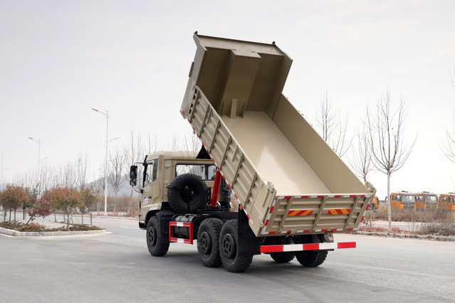 Dump export 210 horsepower EQ2102G off-road special vehicle manufacturer_Cummins 240/260/Weichai 190 customized six-wheel drive 245 flat head 153 dump truck configuration_6×6DFclassic military vehicle 10/12/15//20 ton personnel carrier price sales phone